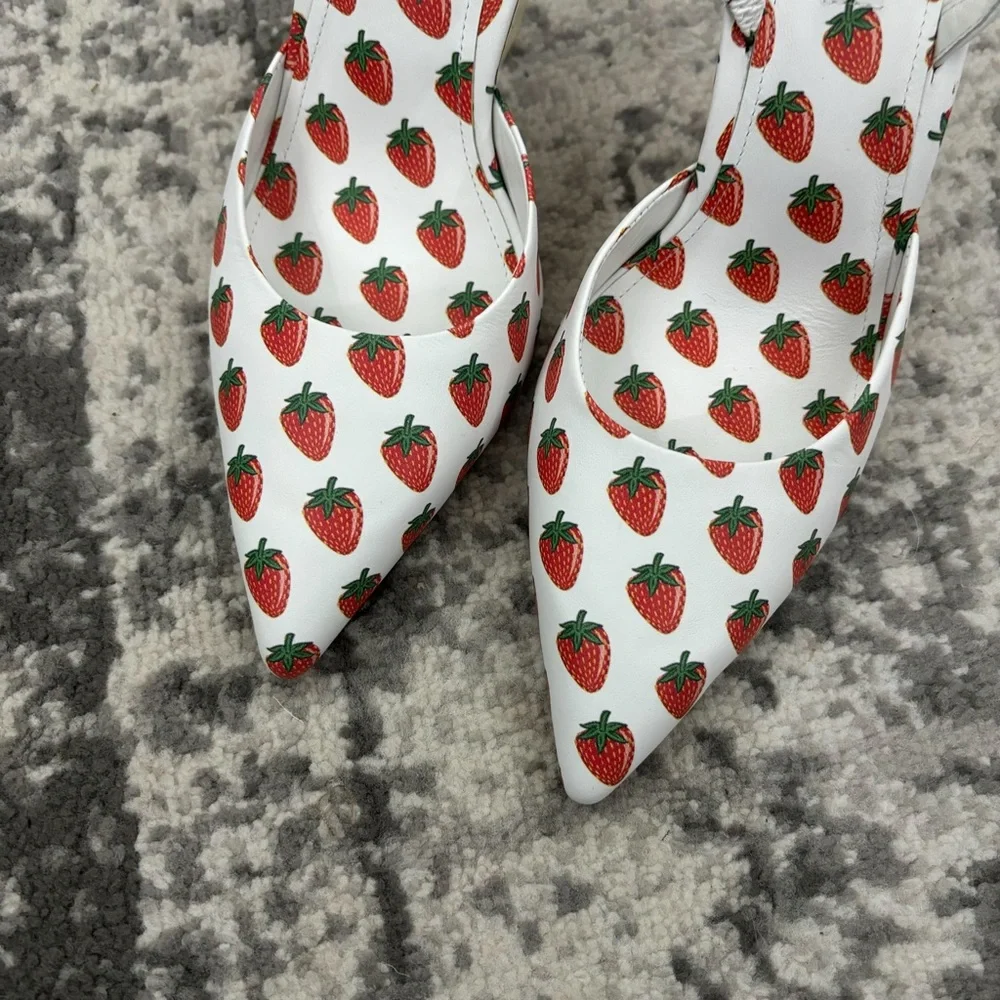 NEW Larroude Gaga Pump Leather Strawberry Print - Picture 11 of 11